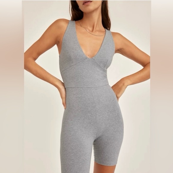 Babaton Pants - Aritzia Babaton Soft Contour Romper Jumpsuit NEW Medium Gray